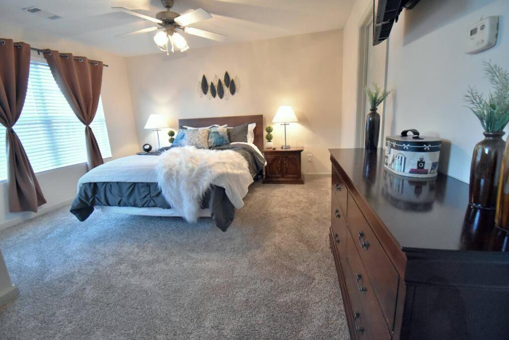 Cozy Renovated Winder Townhouse Traveller Awards 2025 Winner ภายนอก รูปภาพ