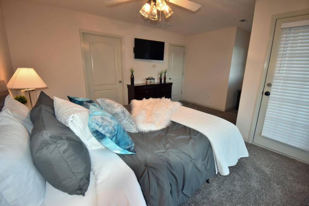 Cozy Renovated Winder Townhouse Traveller Awards 2025 Winner ภายนอก รูปภาพ